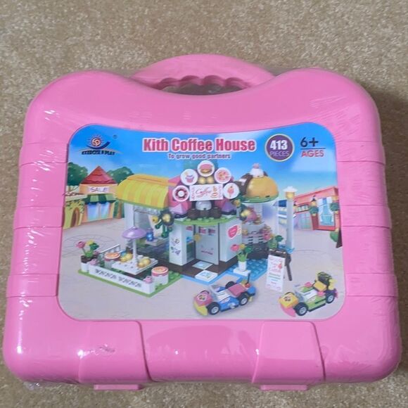 Kith Coffee House Building Blocks 413 pieces NEW - Picture 3 of 6